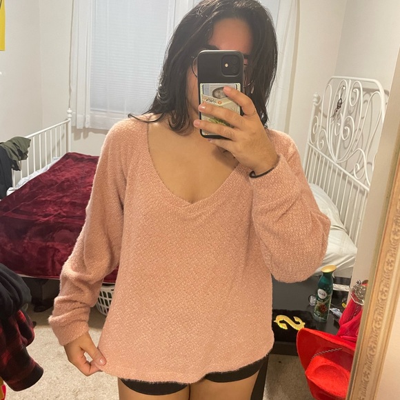 I bought it then realized that I already have too many sweaters like this one - Picture 2 of 5